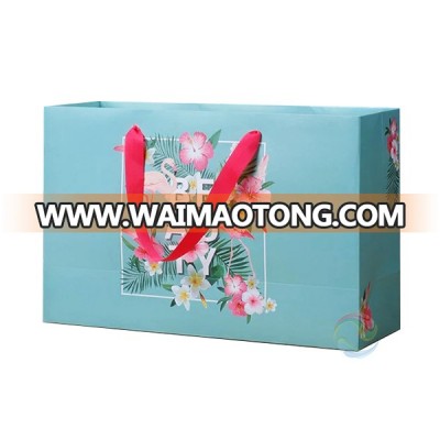 Luxury Wholesale Personalized Custom Logo Paper Gift Bags with Handles